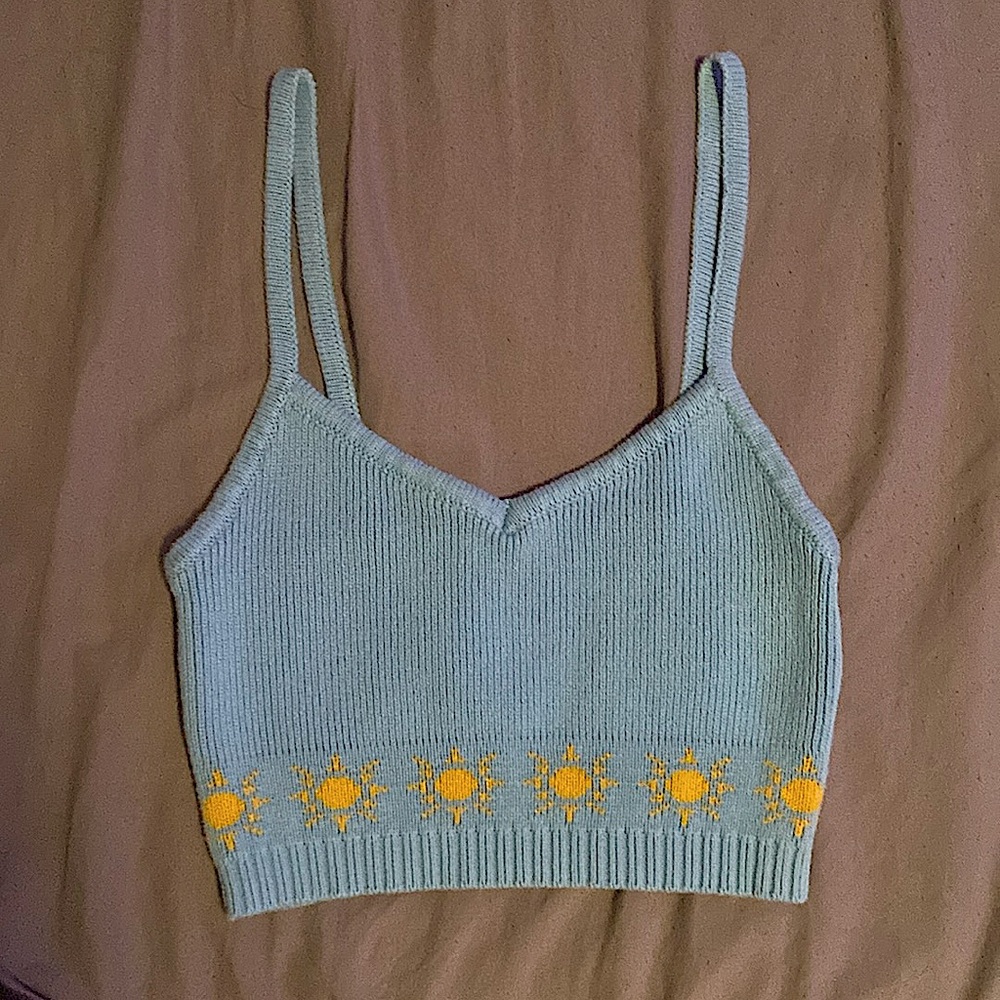 pacsun blue tank top with yellow suns (cropped tank top)